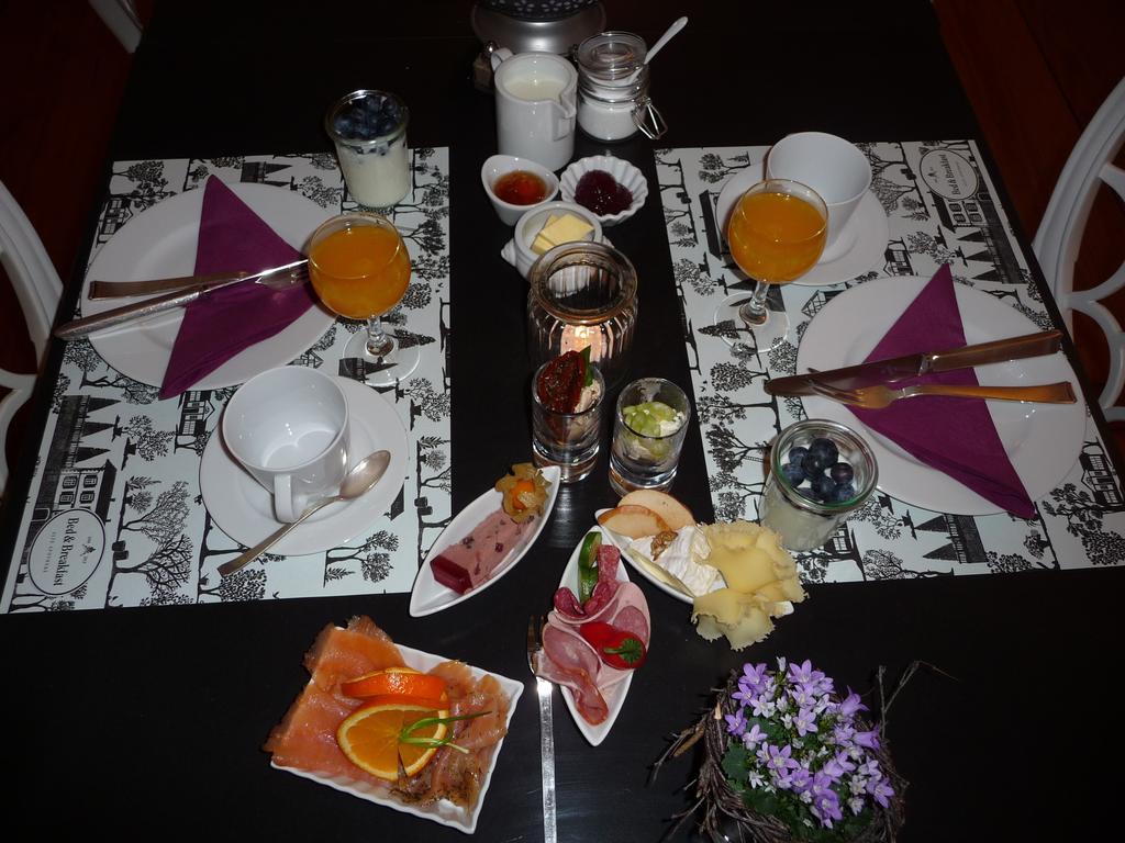 קרלסבאד Alte Apotheke Bed & Breakfast מראה חיצוני תמונה